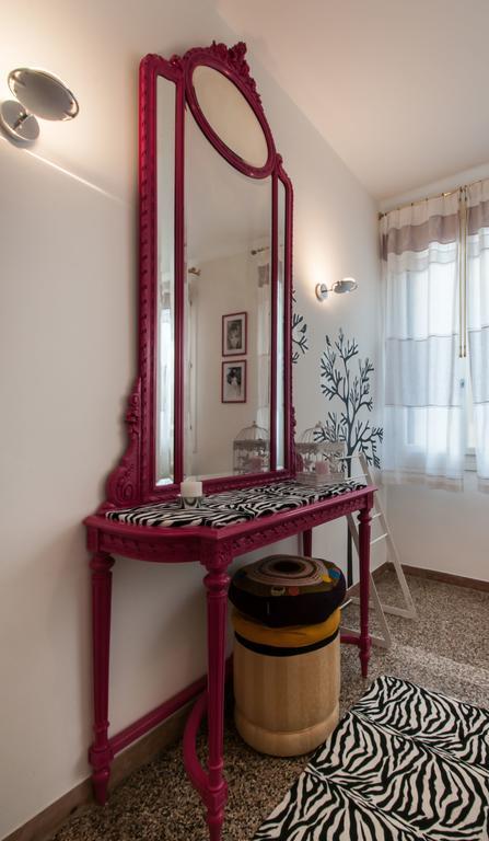 Ve-Nice Suite Misericordia C2607B Velence Szoba fotó